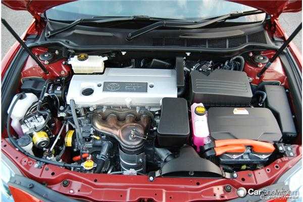 2010 TOYOTA CAMRY 4D SEDAN HYBRID