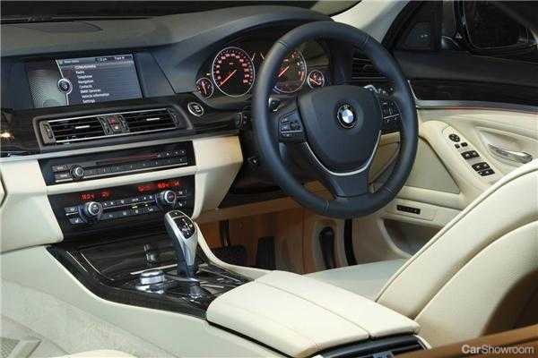2010 BMW 5 4D SEDAN 35I