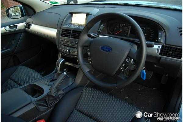 2010 FORD FALCON 4D SEDAN XT