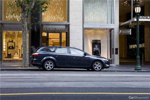 2010 FORD MONDEO 4D WAGON