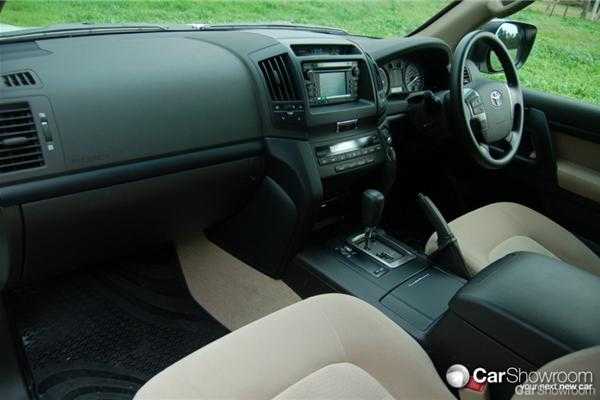 2010 TOYOTA LANDCRUISER 4D WAGON GXL 4X4