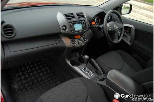 2010 TOYOTA RAV4 4D WAGON SX6