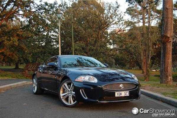 2010 JAGUAR XK 2D COUPE 5.0 V8