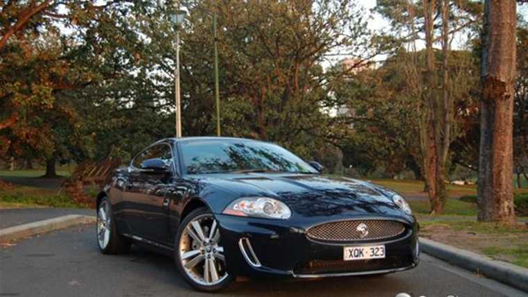 2010 JAGUAR XK 2D COUPE 5.0 V8