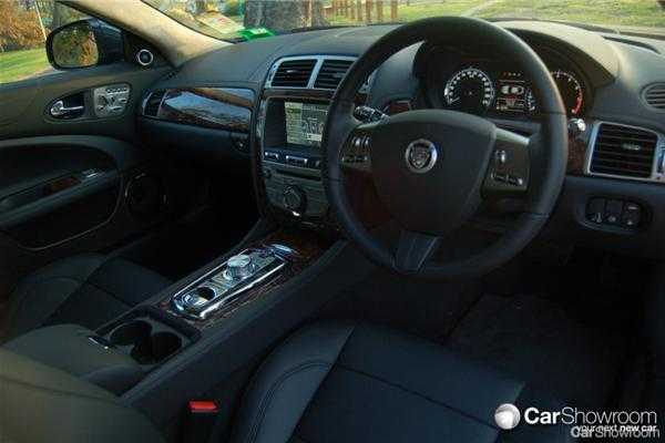2010 JAGUAR XK 2D COUPE 5.0 V8