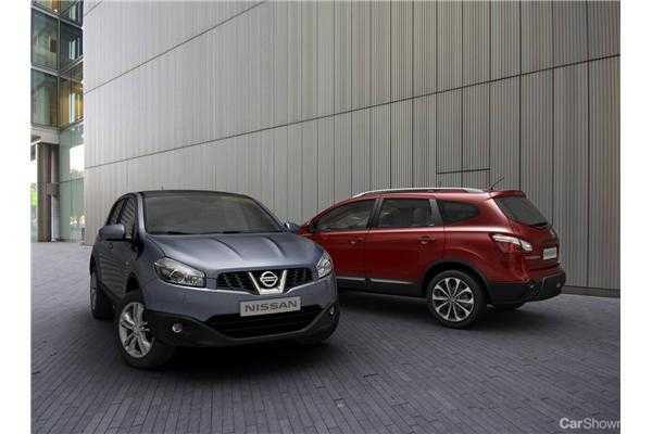 2010 NISSAN DUALIS 4D WAGON