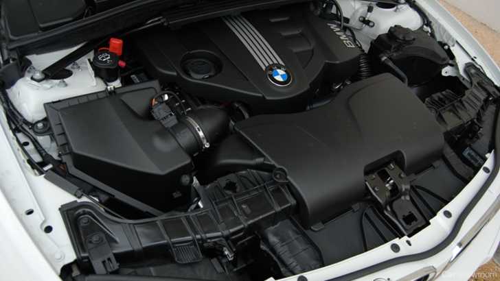 2010 BMW 1 5D HATCHBACK 18D