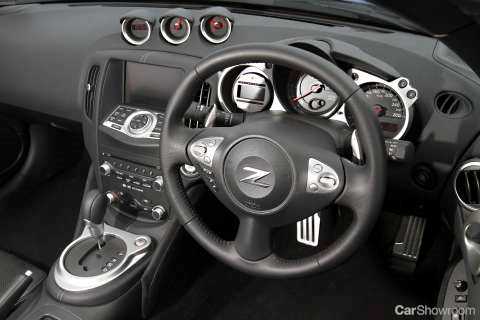 2010 NISSAN 370Z