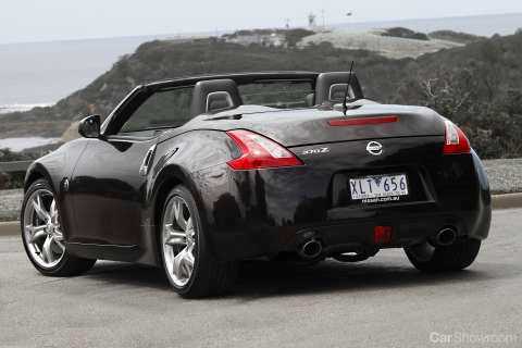 2010 NISSAN 370Z
