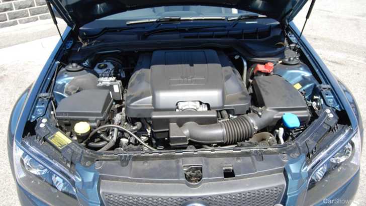 2010 HOLDEN CALAIS V