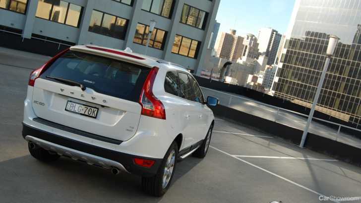 2010 VOLVO XC60