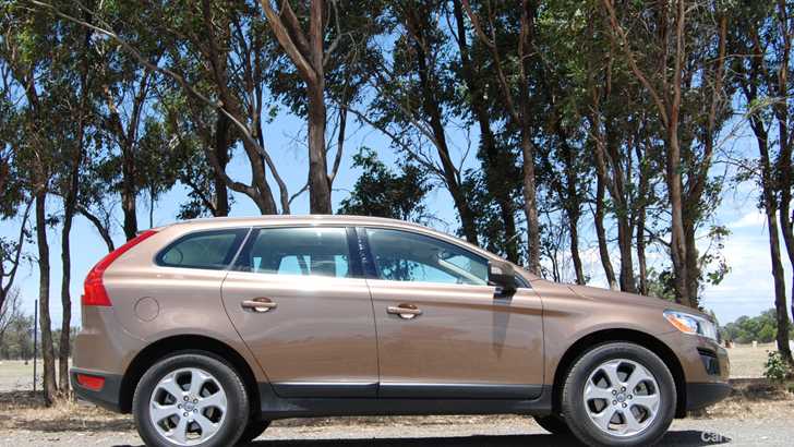 2010 VOLVO XC60