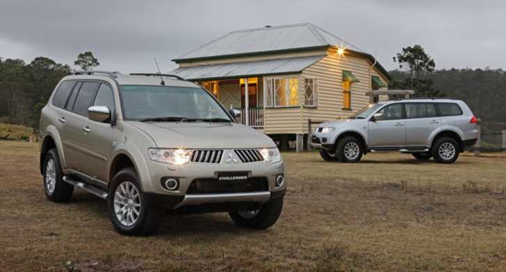 2010 MITSUBISHI CHALLENGER