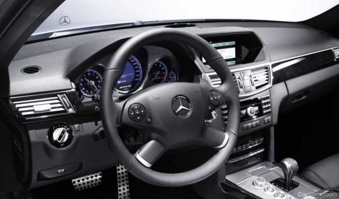 2010 MERCEDES-BENZ E63 AMG