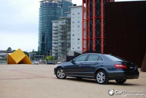 2010 MERCEDES-BENZ E350