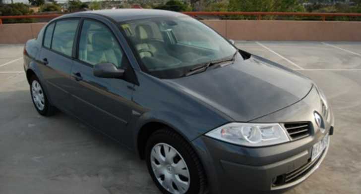 2009 RENAULT MEGANE