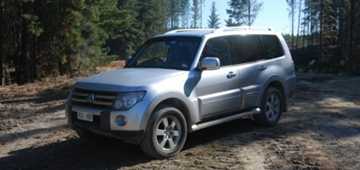 2009 MITSUBISHI PAJERO