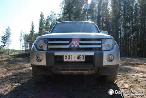 2009 MITSUBISHI PAJERO