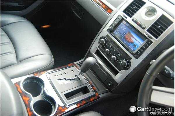 2009 CHRYSLER 300C