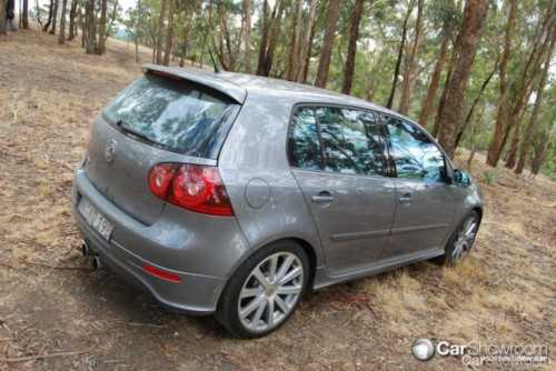 2009 VOLKSWAGEN GOLF R32