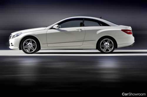 2009 MERCEDES-BENZ E200K