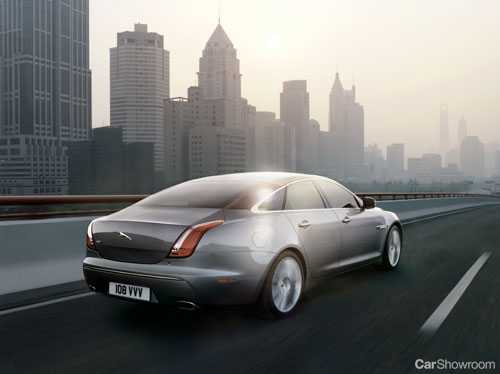 2010 JAGUAR XJ 4D SEDAN