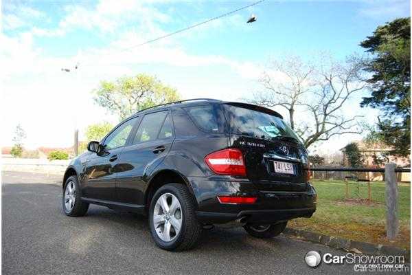 2009 MERCEDES-BENZ ML 320 CDI LUXURY 4X4