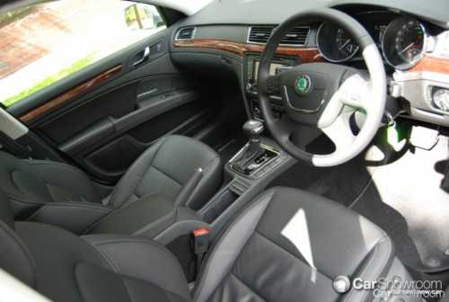 2009 SKODA SUPERB