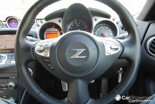 2009 NISSAN 370Z