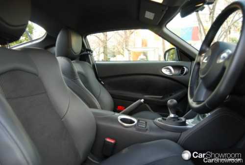 2009 NISSAN 370Z