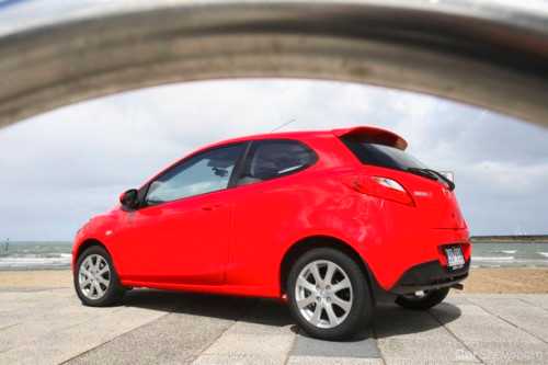 2009 MAZDA MAZDA2