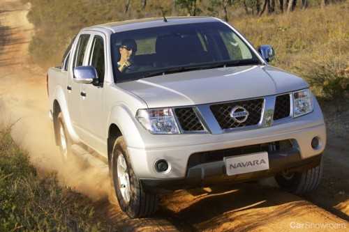 2009 NISSAN NAVARA