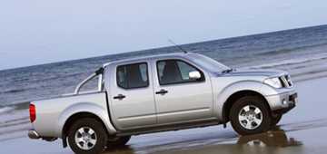 2009 NISSAN NAVARA