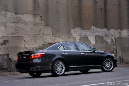 2009 LEXUS LS460