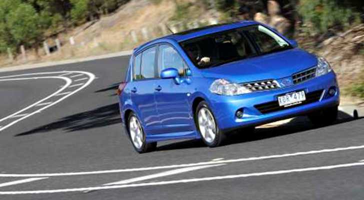 2010 NISSAN TIIDA