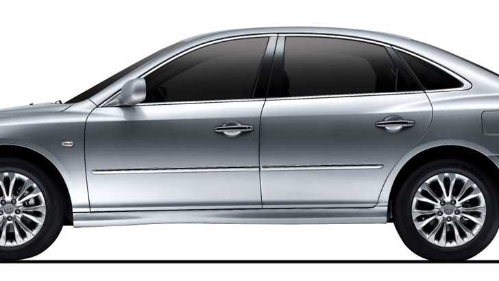 2010 HYUNDAI GRANDEUR 4D SEDAN