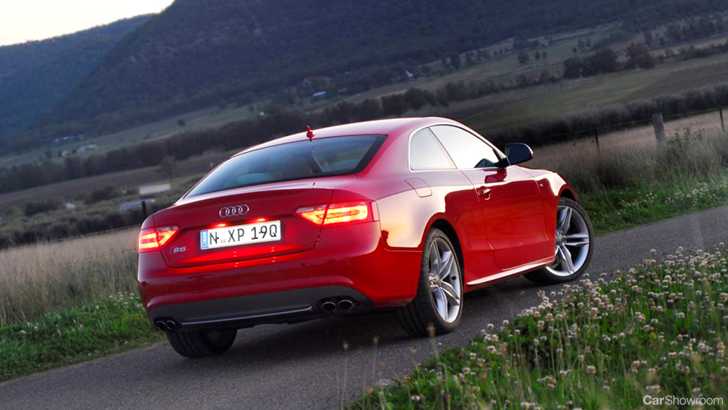 2010 AUDI S5