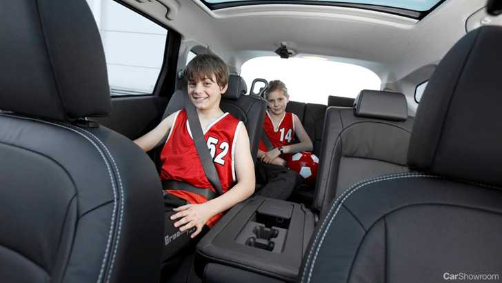 2010 NISSAN DUALIS 4D WAGON