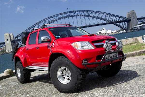 2010 TOYOTA