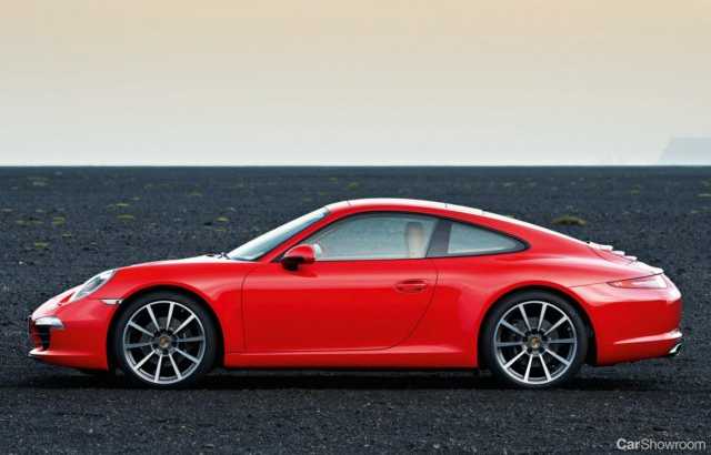 2011 PORSCHE 911