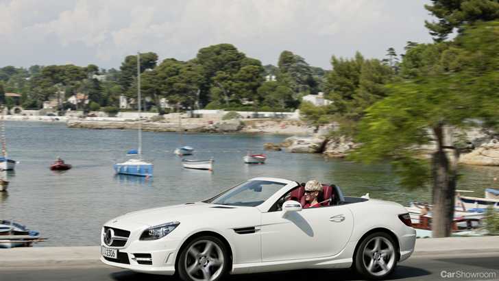 2011 MERCEDES-BENZ SLK 2D CONVERTIBLE