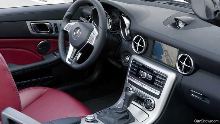 2011 MERCEDES-BENZ SLK 2D CONVERTIBLE