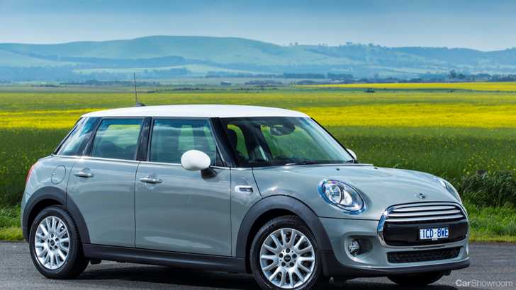 2014 MINI COOPER