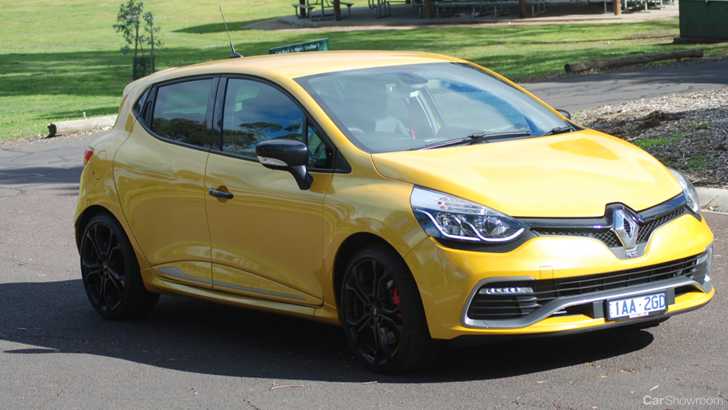 2015 RENAULT CLIO