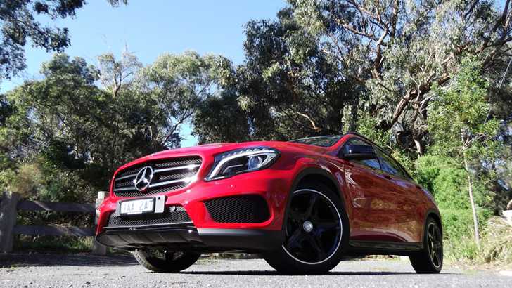 2015 MERCEDES-BENZ GLA 4D WAGON 200 CDI