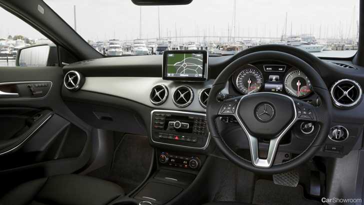 2015 MERCEDES-BENZ GLA 4D WAGON 200 CDI
