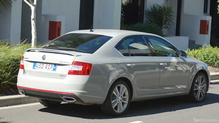 2015 SKODA OCTAVIA 5D HATCHBACK RS 162 TSI