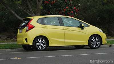 2015 HONDA JAZZ