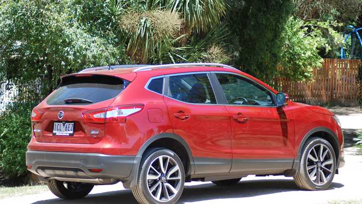 2015 NISSAN QASHQAI 4D WAGON