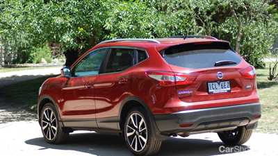 2015 NISSAN QASHQAI 4D WAGON
